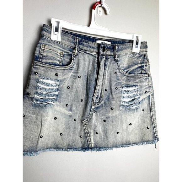 Forever21 Distressed Studded Denim Mini Skirt Womens 26 Grunge Alternative - Picture 5 of 9